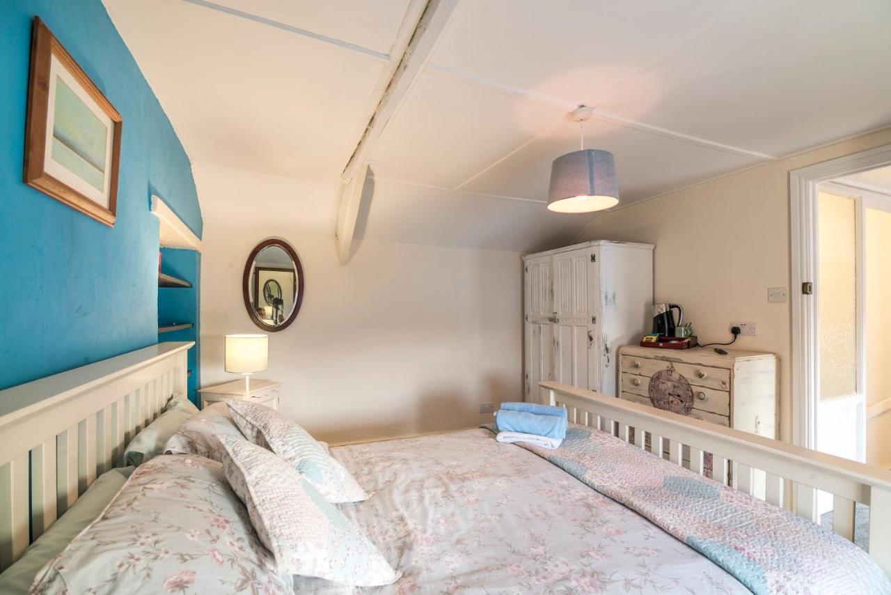 Manorbier Castle Inn Bay Room Exteriér fotografie